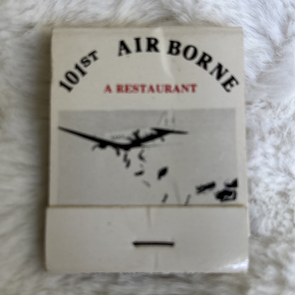 MATCHBOOK 101st AIR BORNE METROPOLITAN AIRPORT CHATTANOOGA TN Unstruck